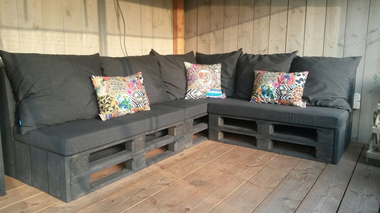 DIY: je loungebank houten pallets Homeandgarden.nl